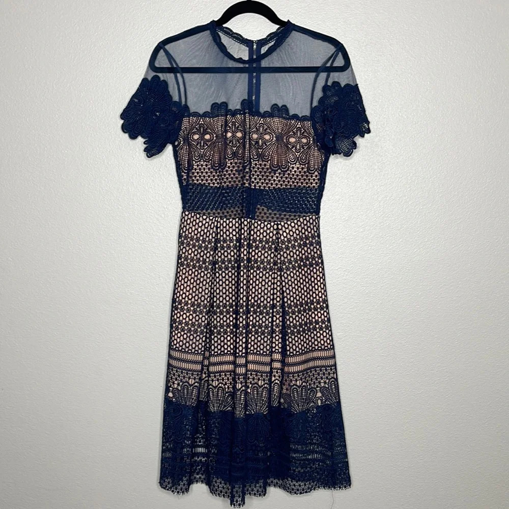 Few Moda New York Lace Dark Blue Lined Dress